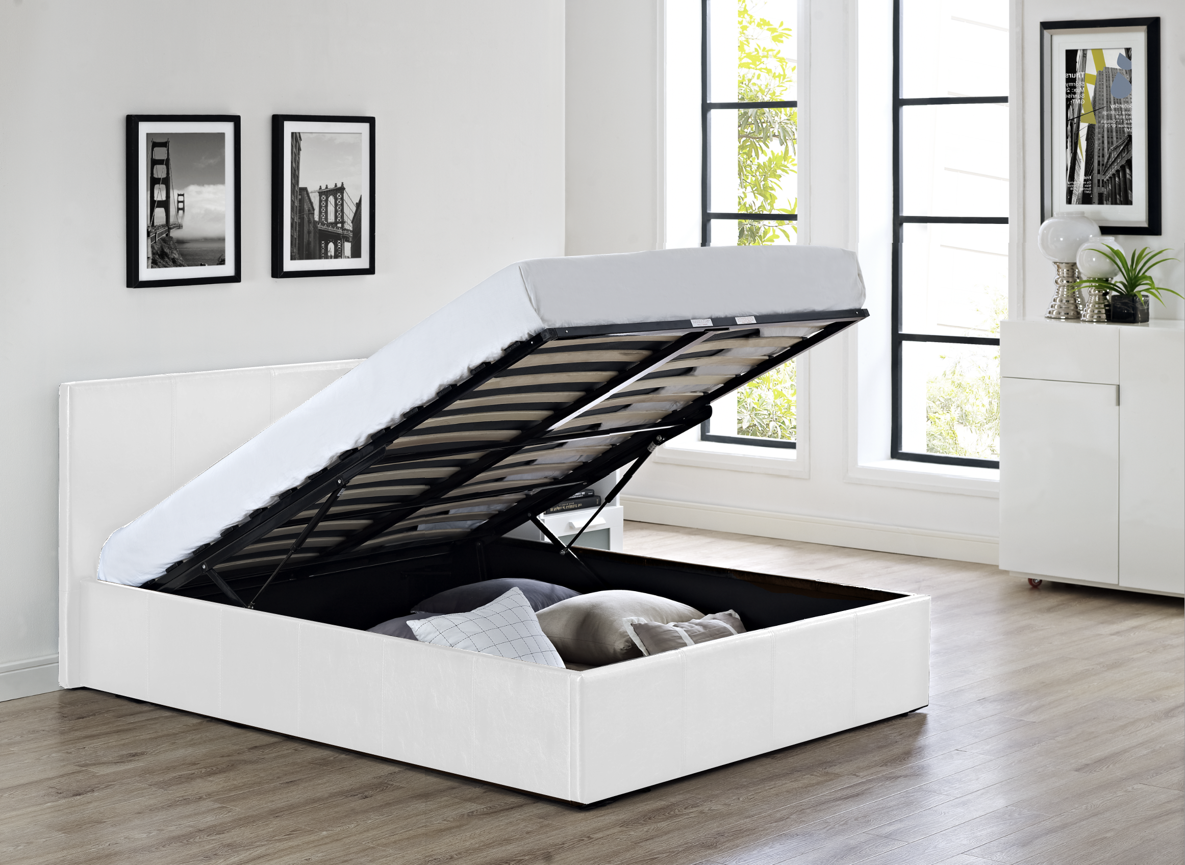 LUNA 4FT6 Double Faux Leather Ottoman Storage Bed in White